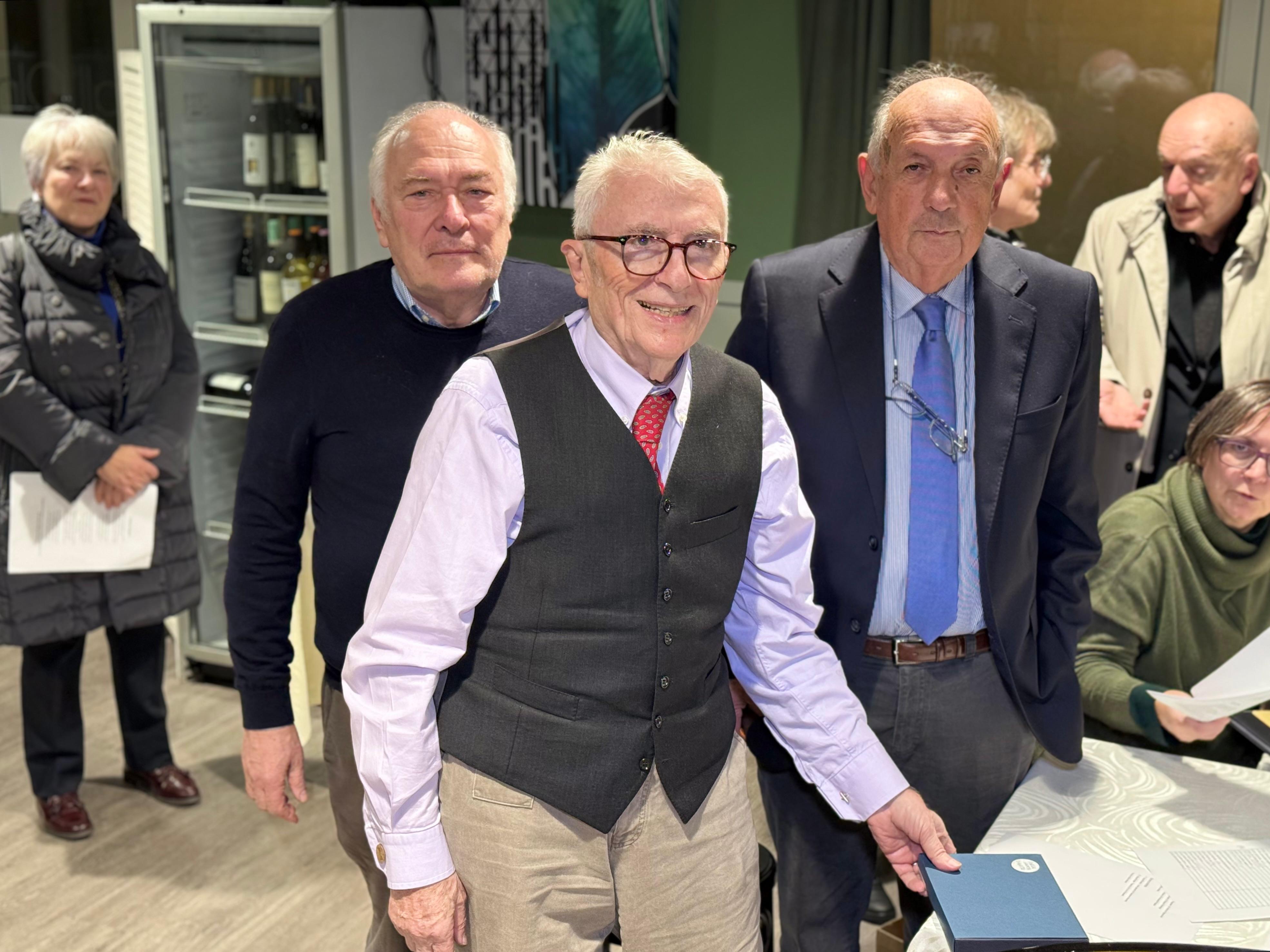 whatsapp-image-2025-11-26-at-10-06-31